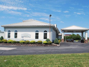 Гостиница Travelodge by Wyndham Watertown  Уотертаун